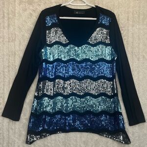 Mon Ami USA Sequined Shark Bite Top Sz M V-Neck Fairygrunge Sparkly